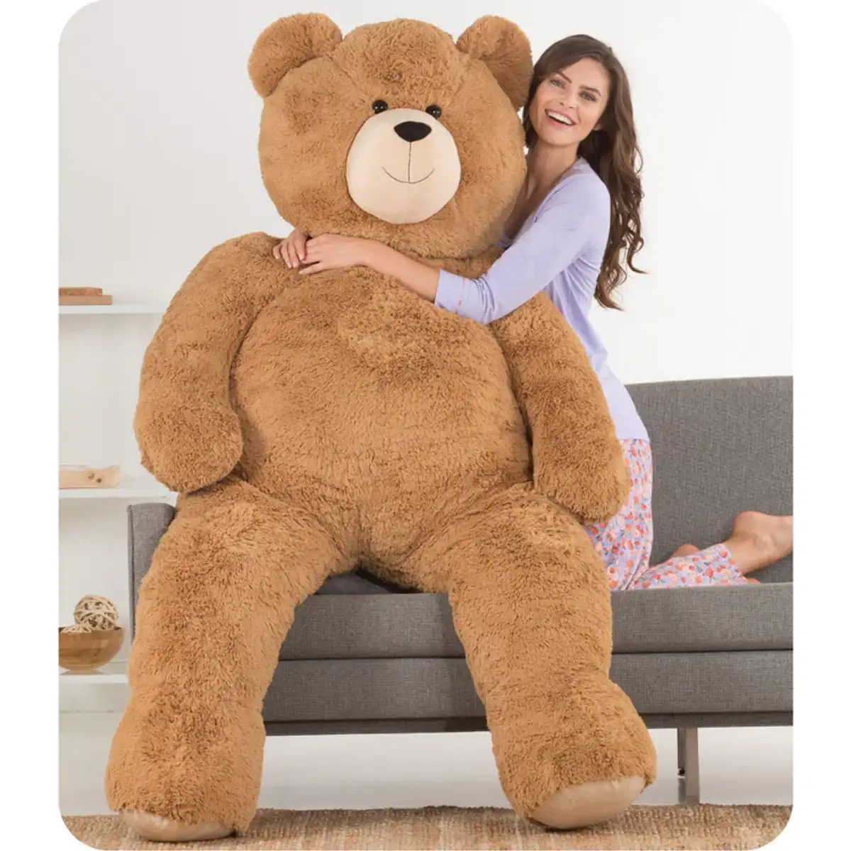 Free 6-Foot Hunka Love Bear: Ultimate Cuddle Deal