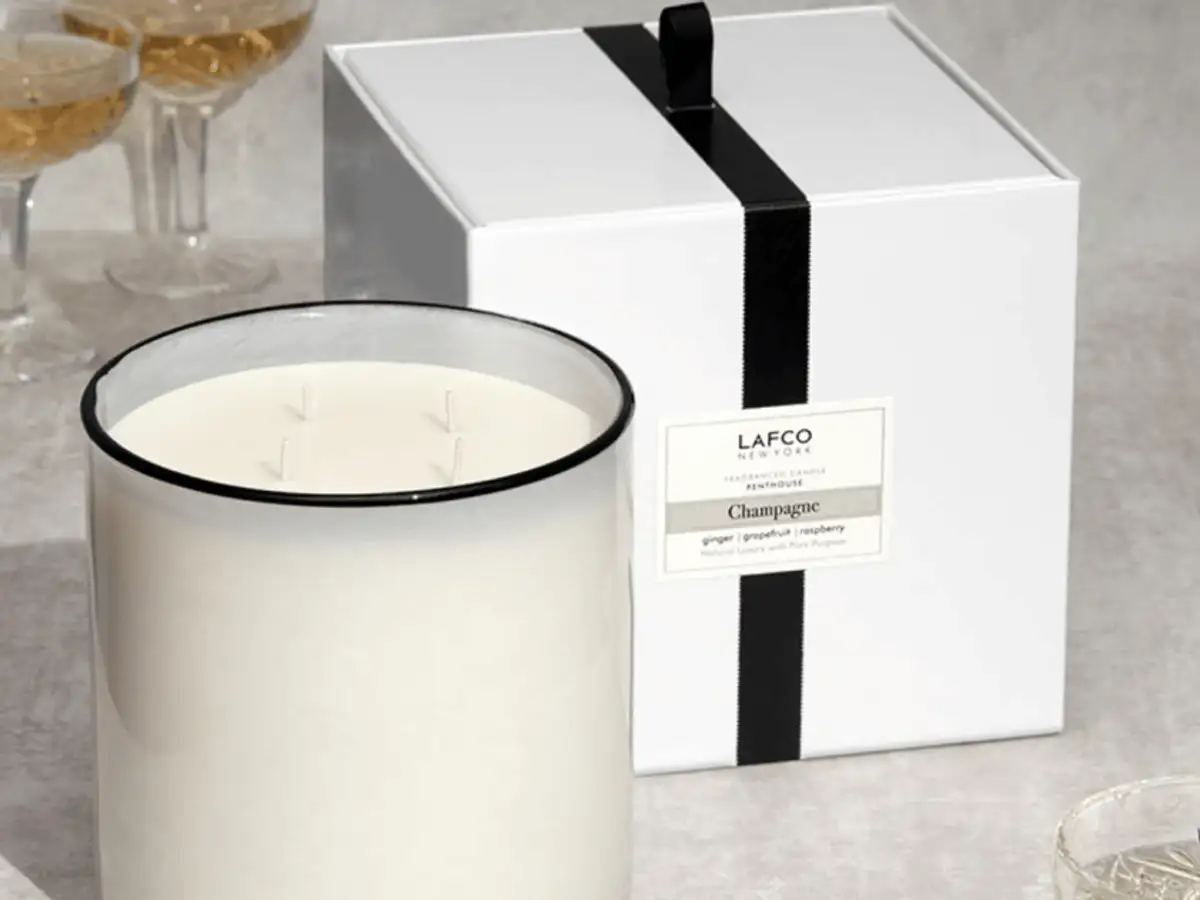 Free Champagne Candle: Win 4-Wick Giveaway!