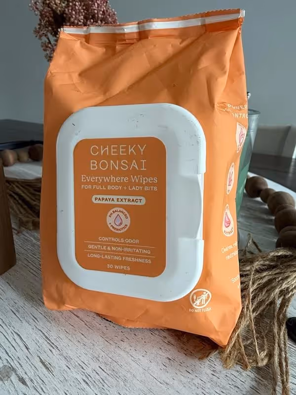 Free Cheeky Bonsai Wipes: Claim 1 Sample Now!