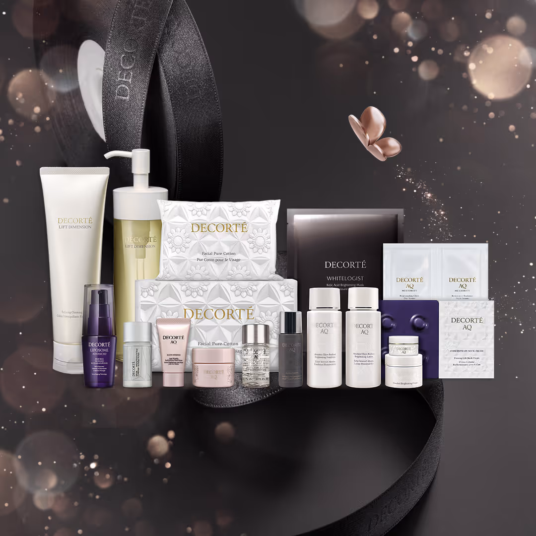 Free DECORTÉ: Claim Your Amazing 17-Piece Glow Set!