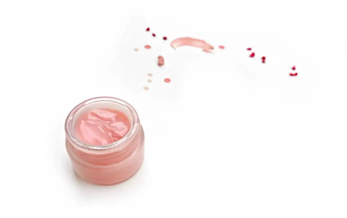 Free Facial Moisturizer + $25: 7-Day Trial Deal