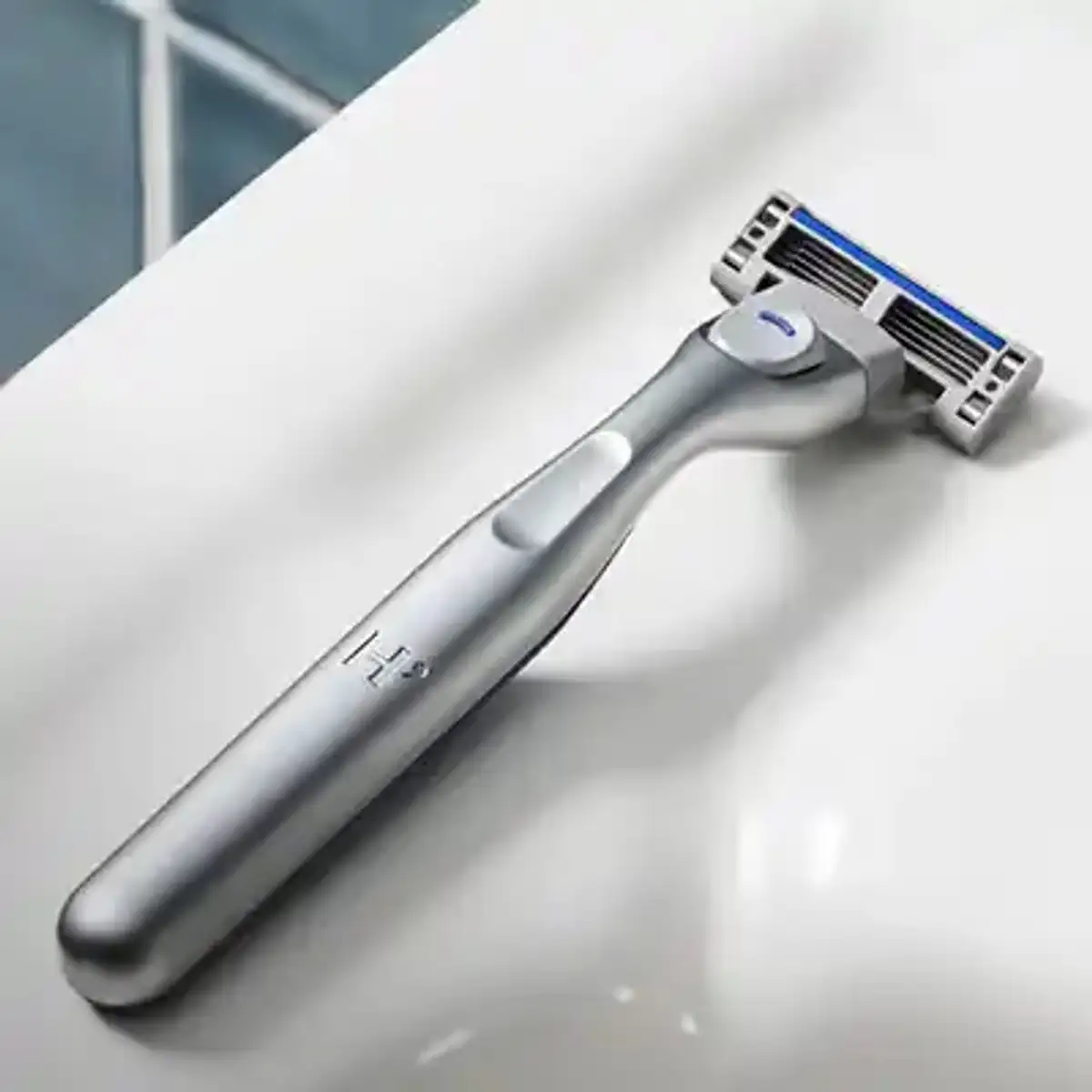 Free Harry's Plus Razor: Get a FREE 5-Blade Shaver Now!
