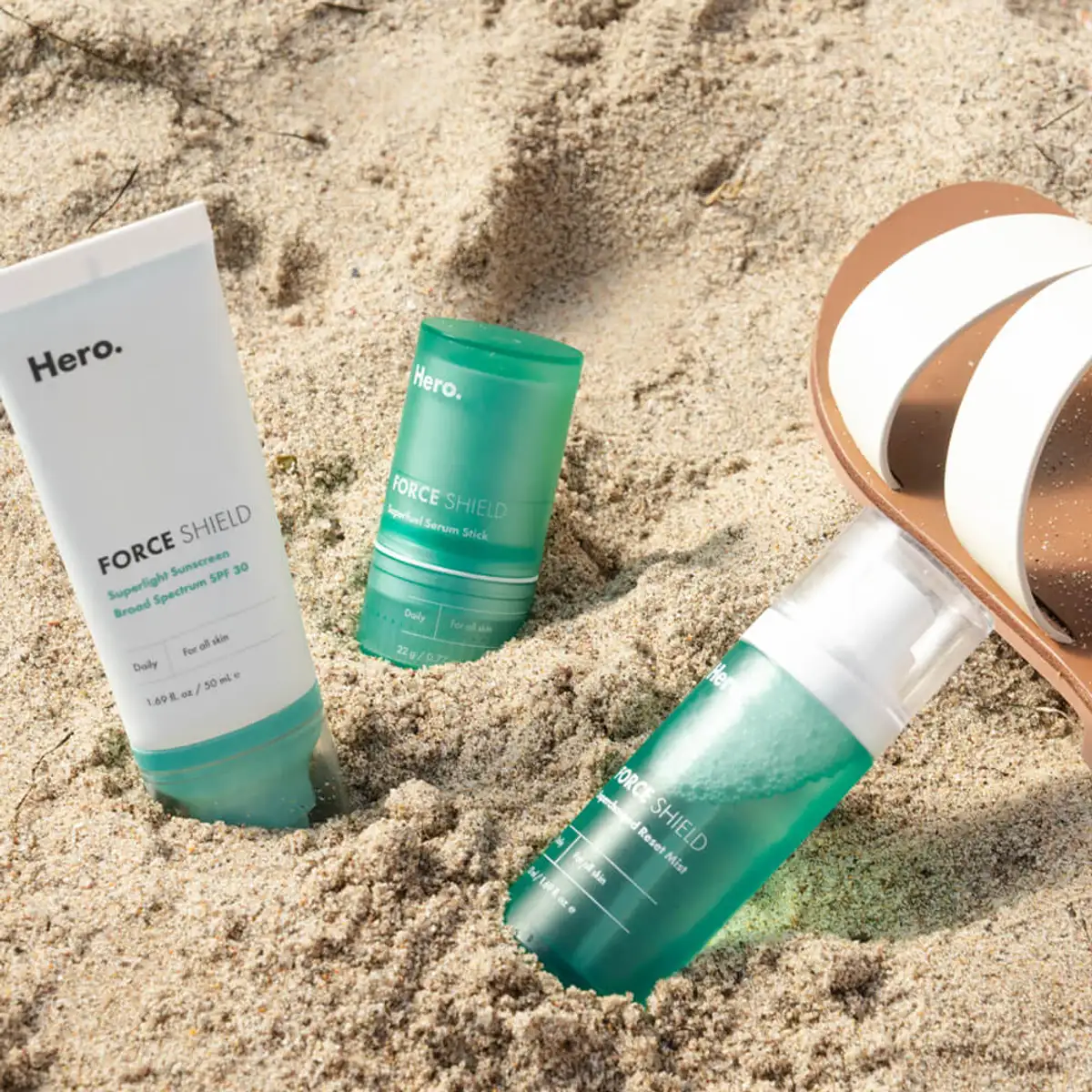 Free Hero Cosmetics SPF 30: Grab 1 Superlight Sample!