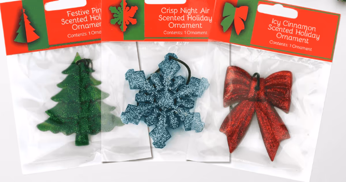 Free Holiday Ornament: Get 1 Exclusive Scented Sample!