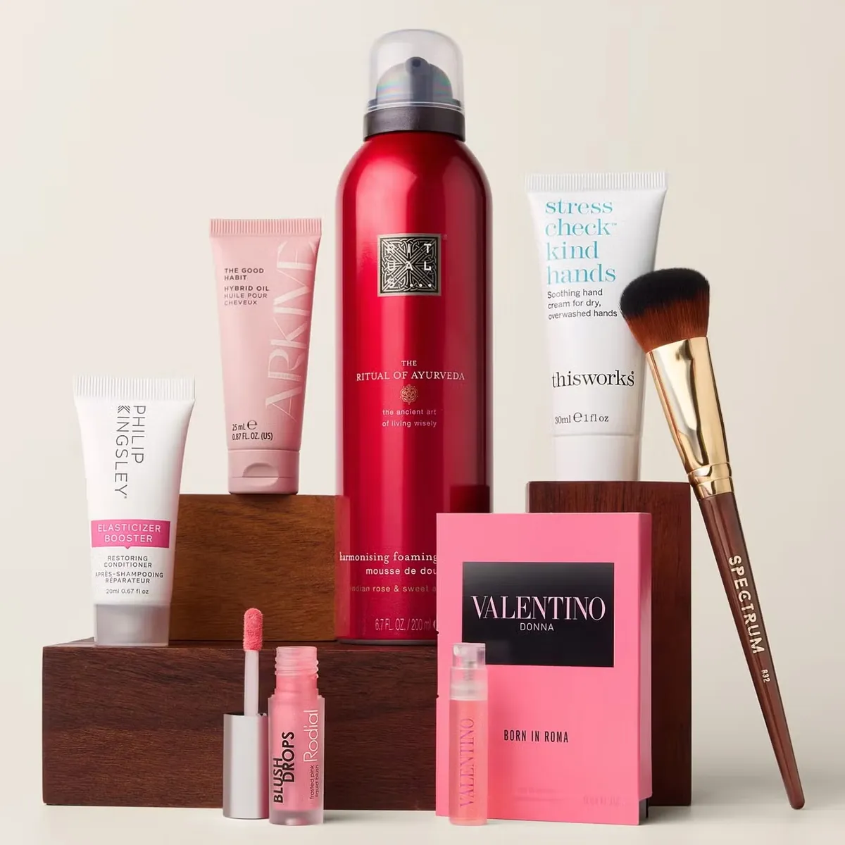 Free LookFantastic Beauty Box: Unleash £65+ Worth of Treats!