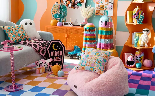 Free Michaels Halloween Decor: 5 Amazing Collections & Deals!