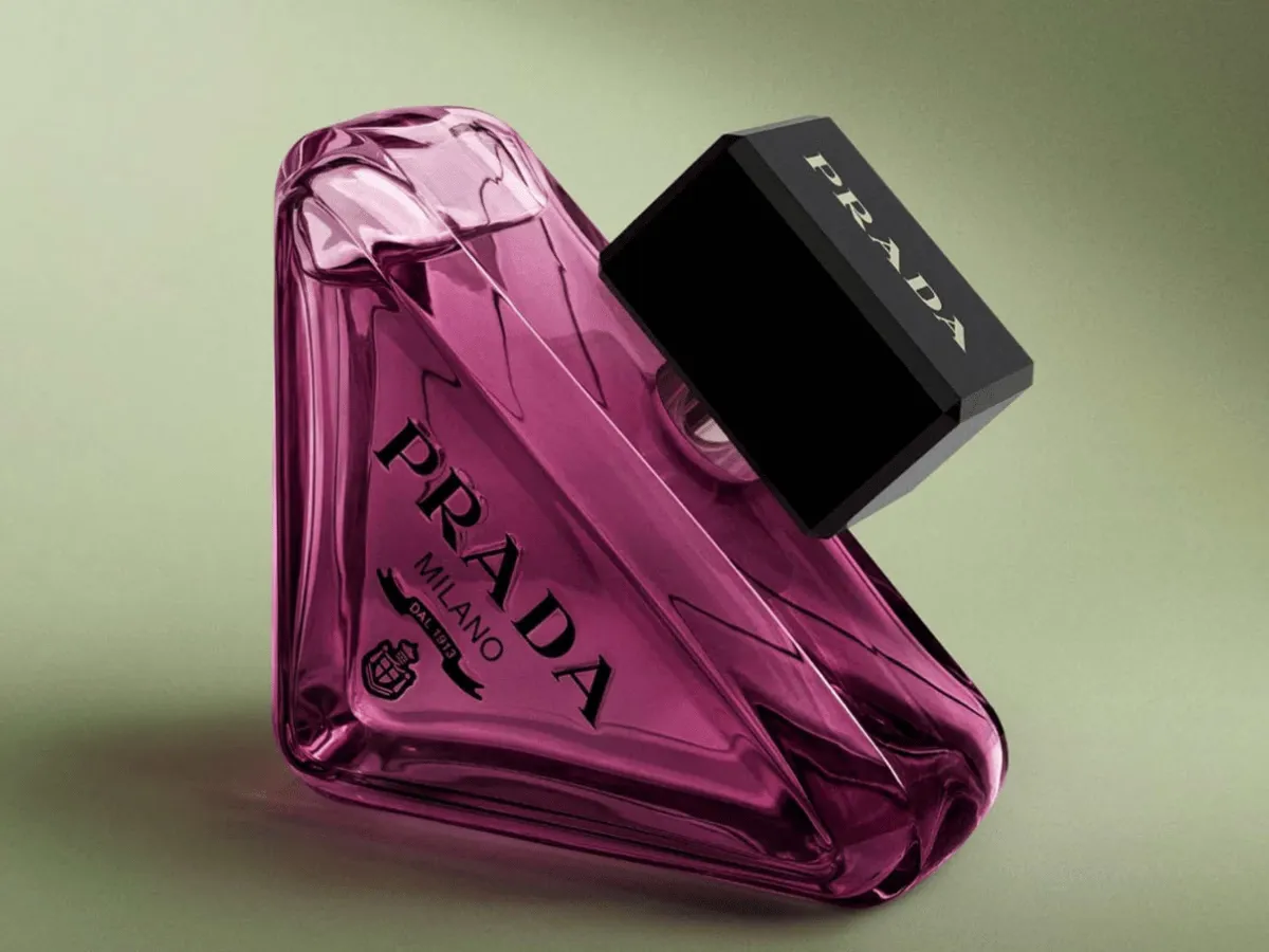 Free Prada Paradoxe Milano Sample: Watch for the Facebook Ad