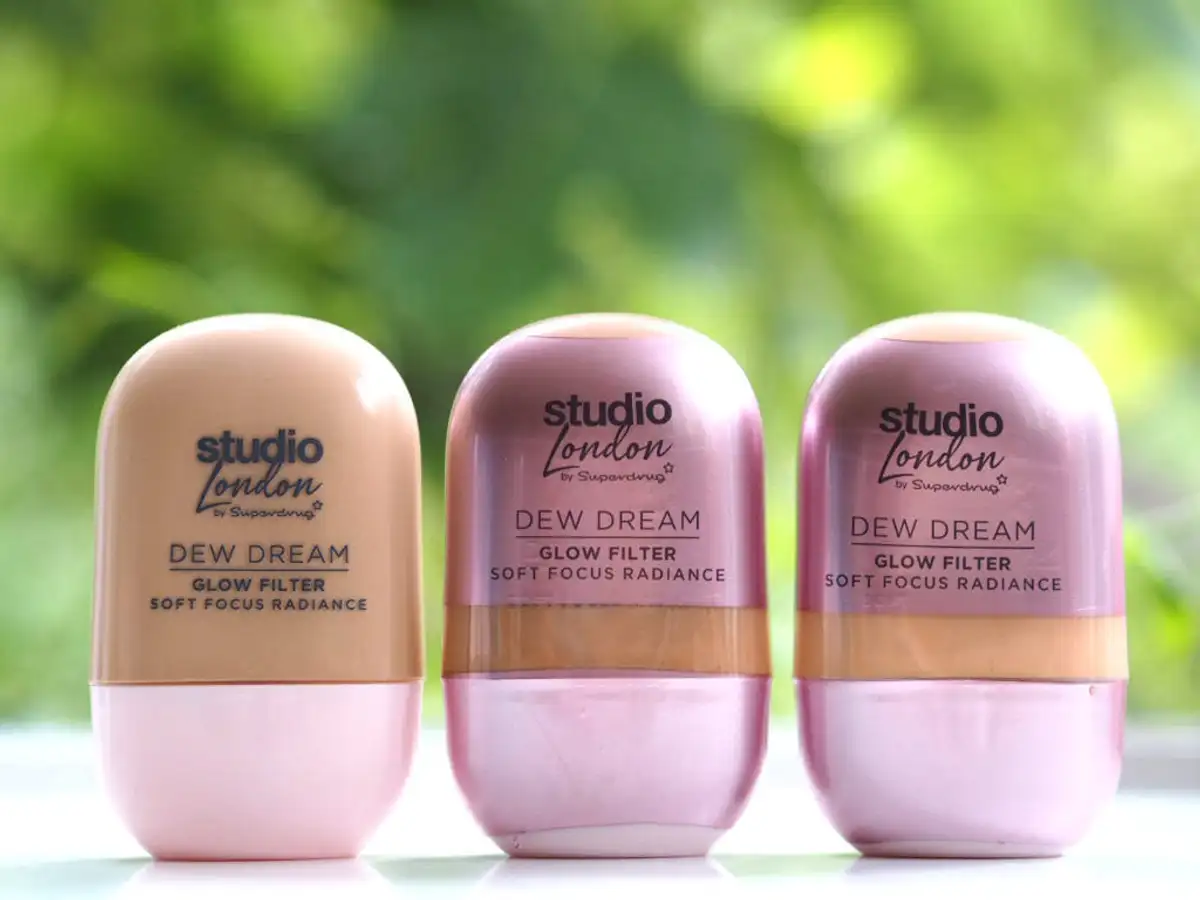 Free Studio London Foundation: 1 Amazing Dewy Glow Sample