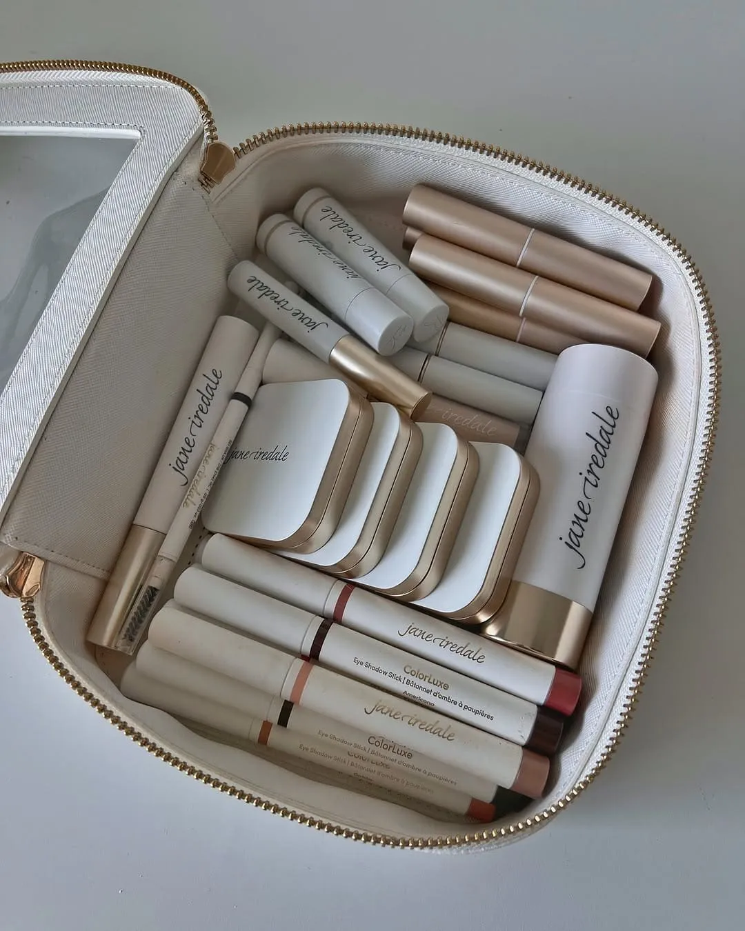 Unlock the Best Beauty Deal: FREE Jane Iredale Elemental Nudes Spring Collection Giveaway