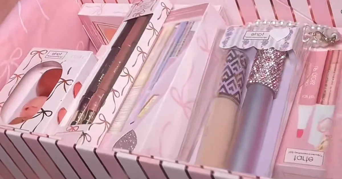 Win 2026 Tarte Prize Pack — Tarte Sweepstakes (Multiple Winners)